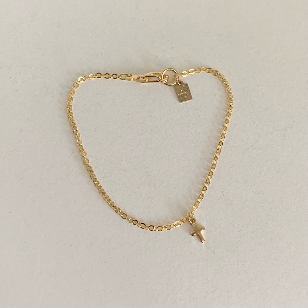 Mini cross bracelet